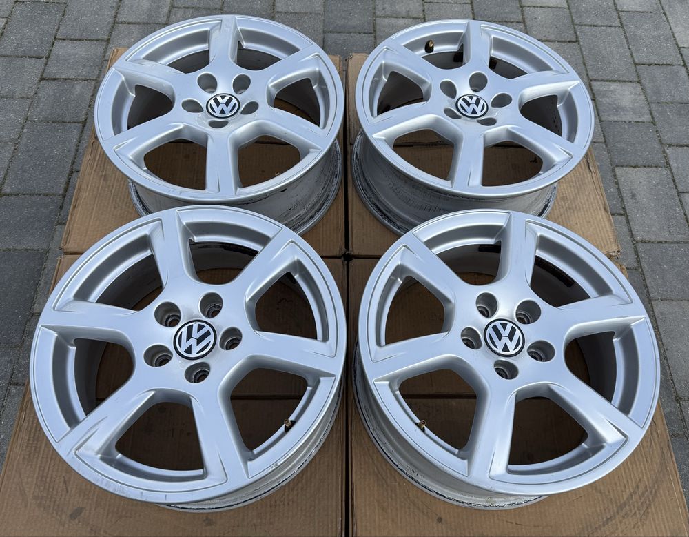Oryginalne Felgi Volkswagen 15” 5x100 Polo T-cross Bora Golf Skoda