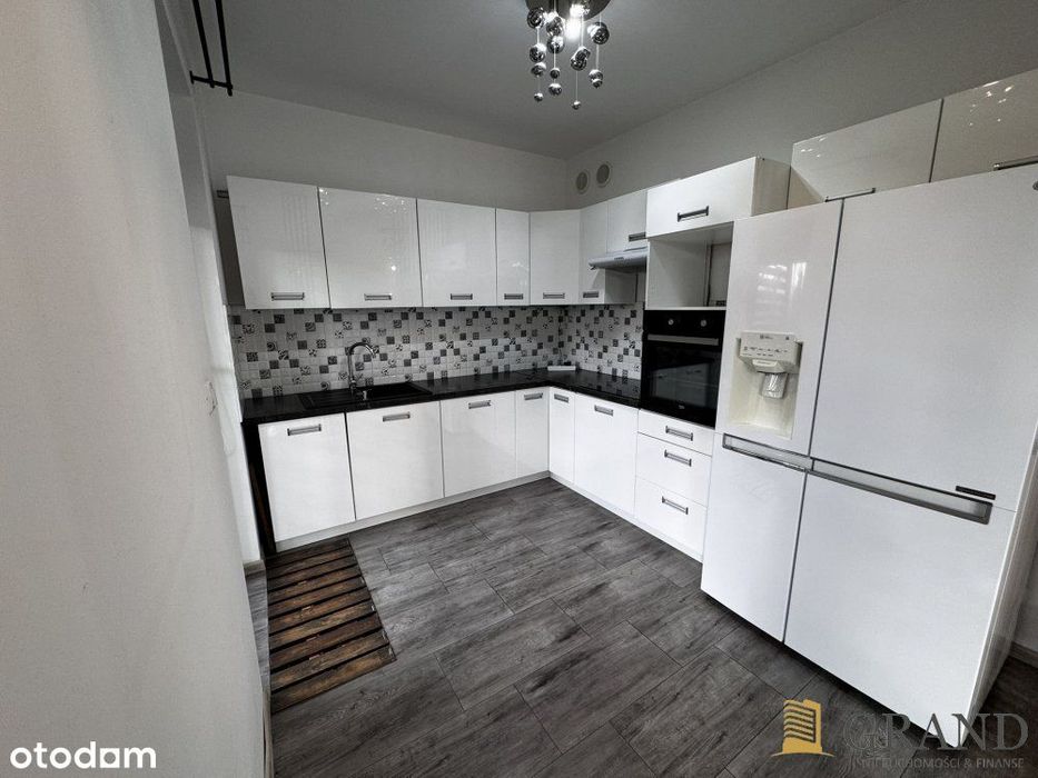 Skrajny segment 107 m2, garaż, duża działka 477 m2