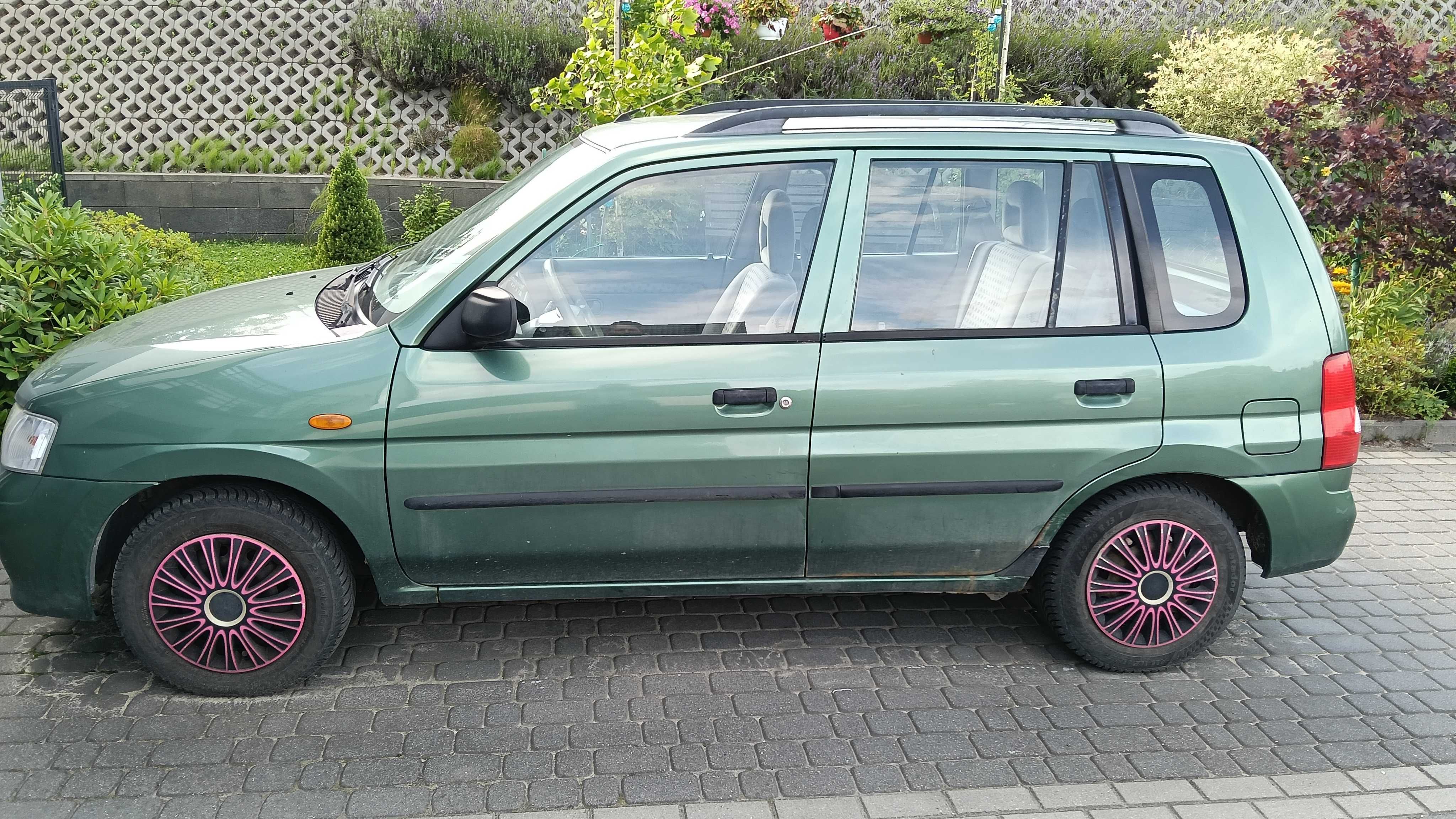 Demio 1,5 benzyna 2001r.
