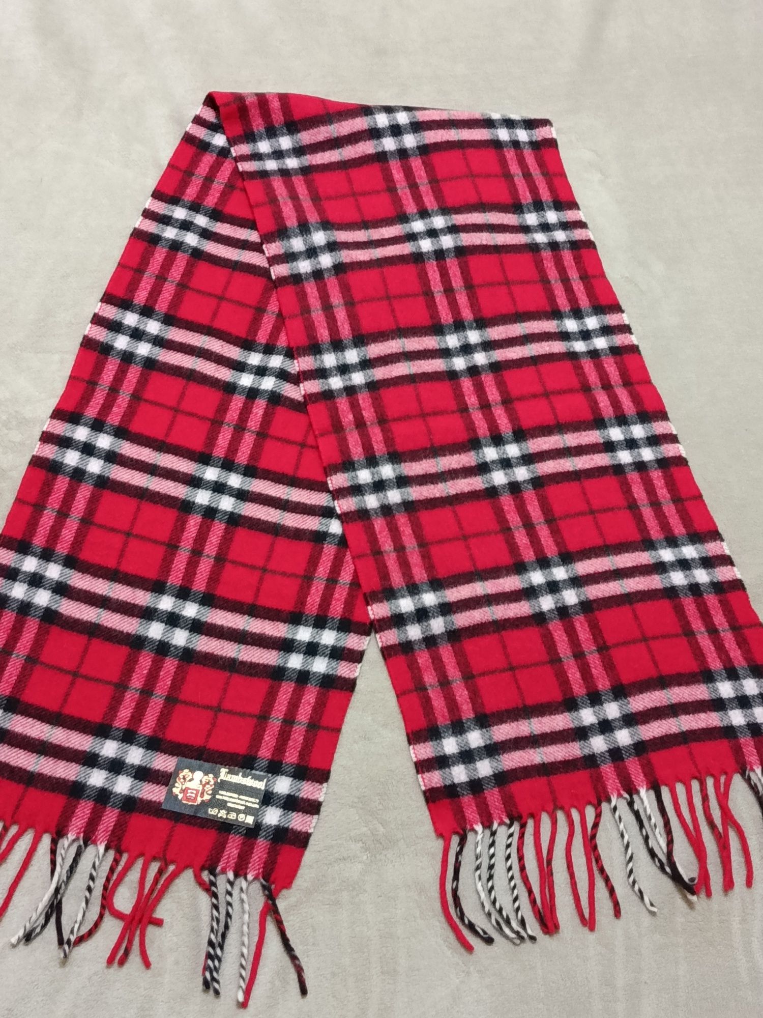 Шерстяной шарф.LAMBSWOOL.Италия.Новый. 145*30 см.