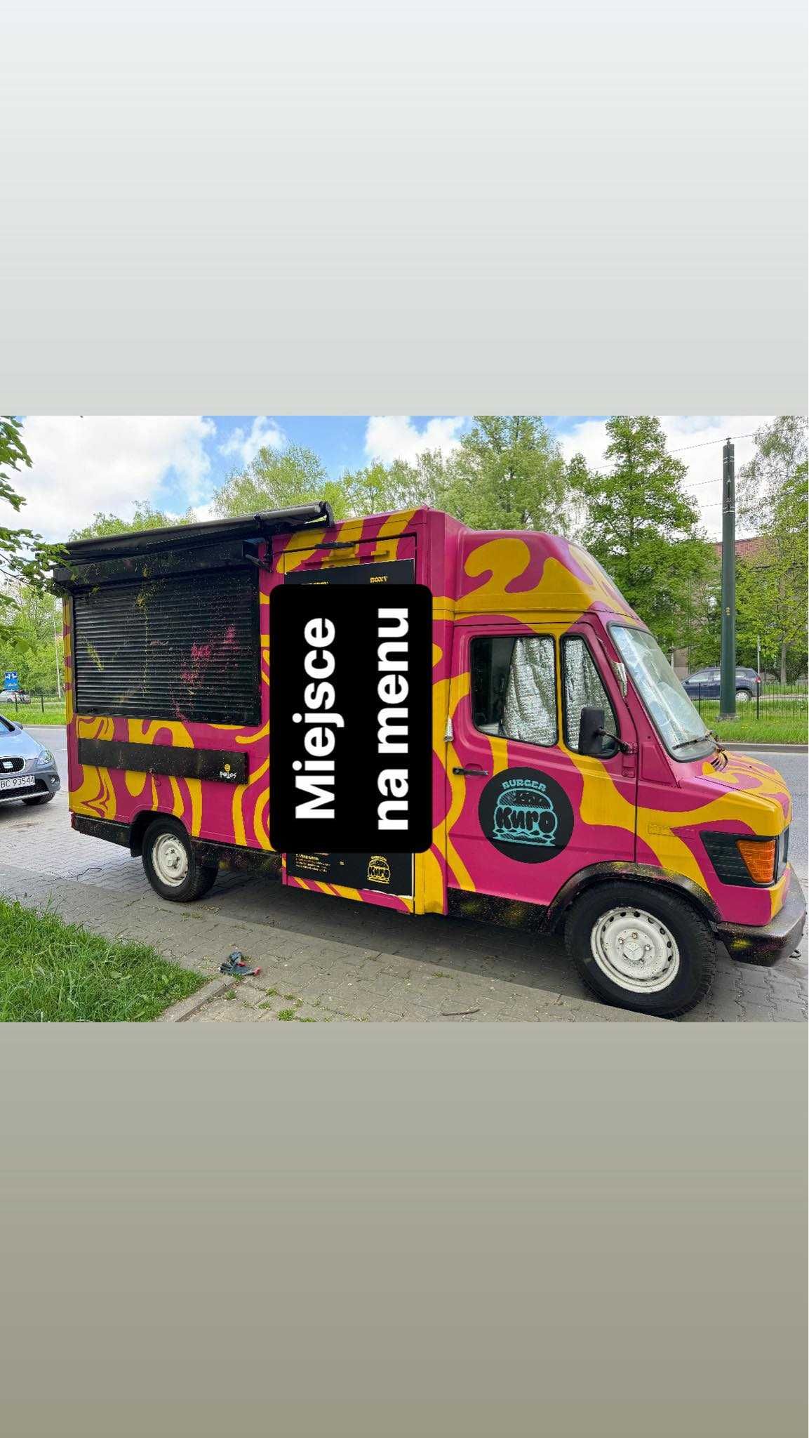 Foodtruck Mercedes burger frytki