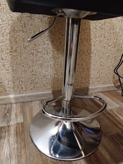 Стілець для бровіста візажиста