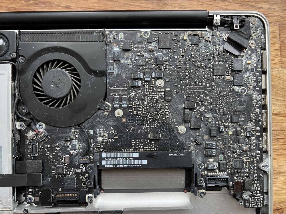 MacBook Pro 13” i5 2,5GHz po zalaniu