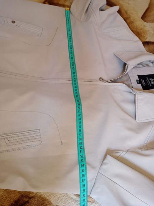 Вітровка чоловіча