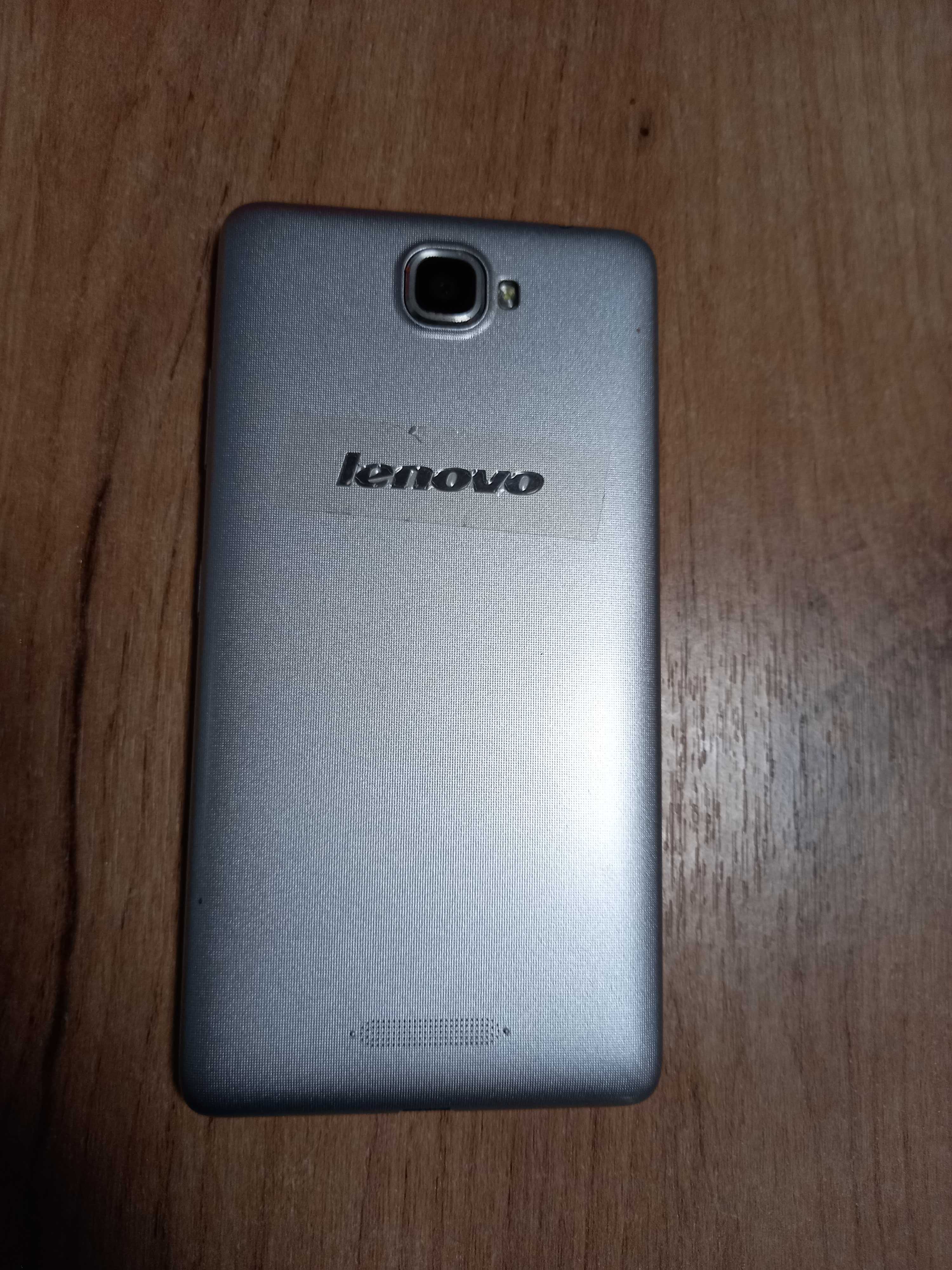 Lenovo S856 (4 ядра, память 1/8Гб) камера 2/8Мп, Android 4.4)