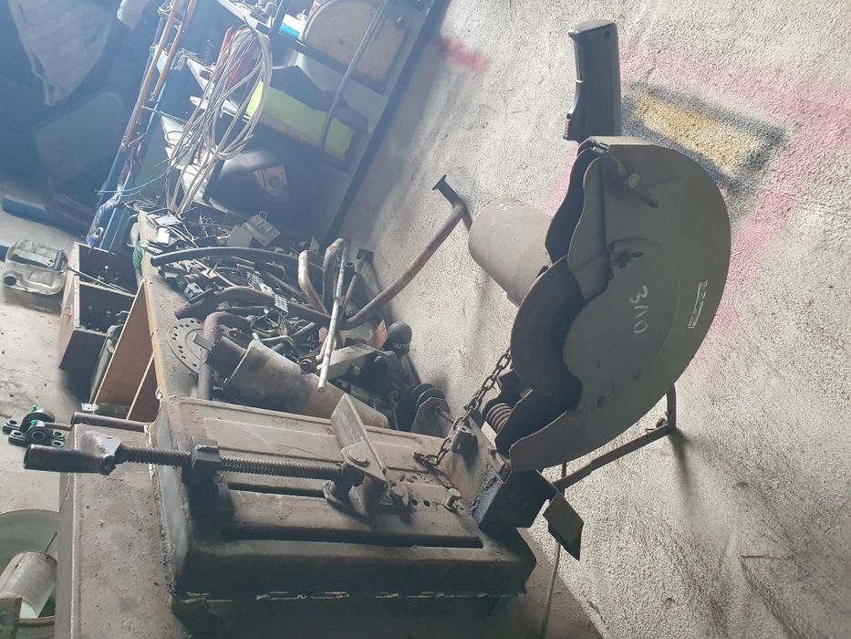Ukośnica przecinarka do metalu