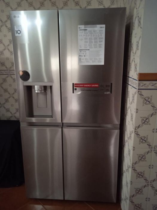 Vendo Frigorífico Americano com Congelador Marca LG