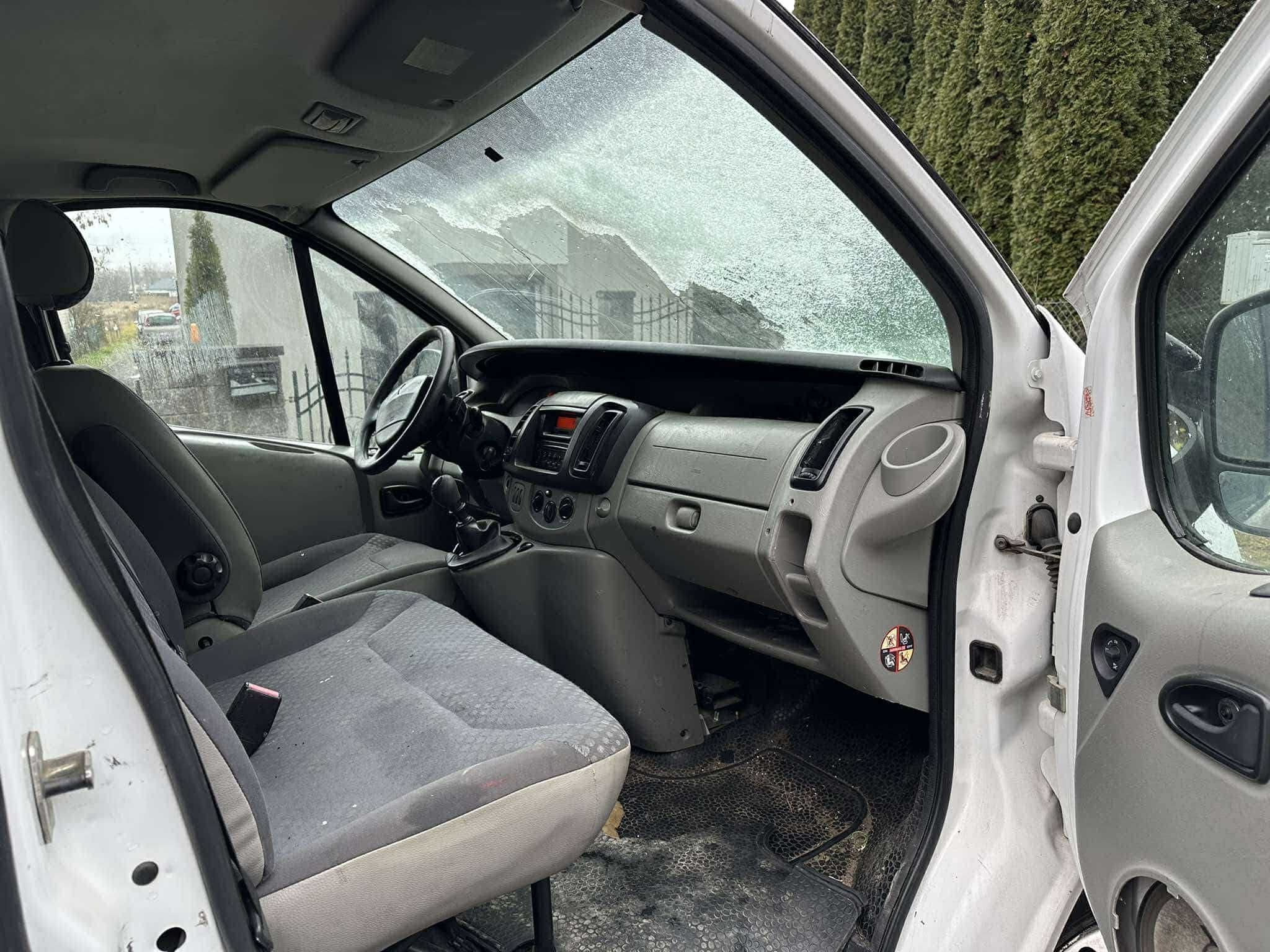 PRZEŁĄCZNIK SZYBY lusterek trafic vivaro części