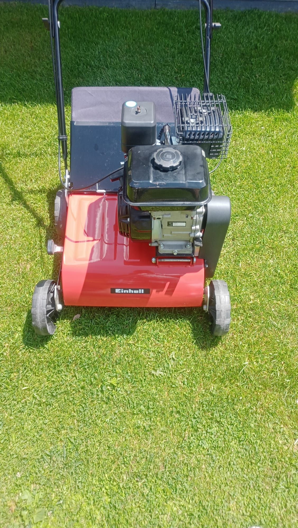 Wertykulator spalinowy Einhell GC-SC-2240P