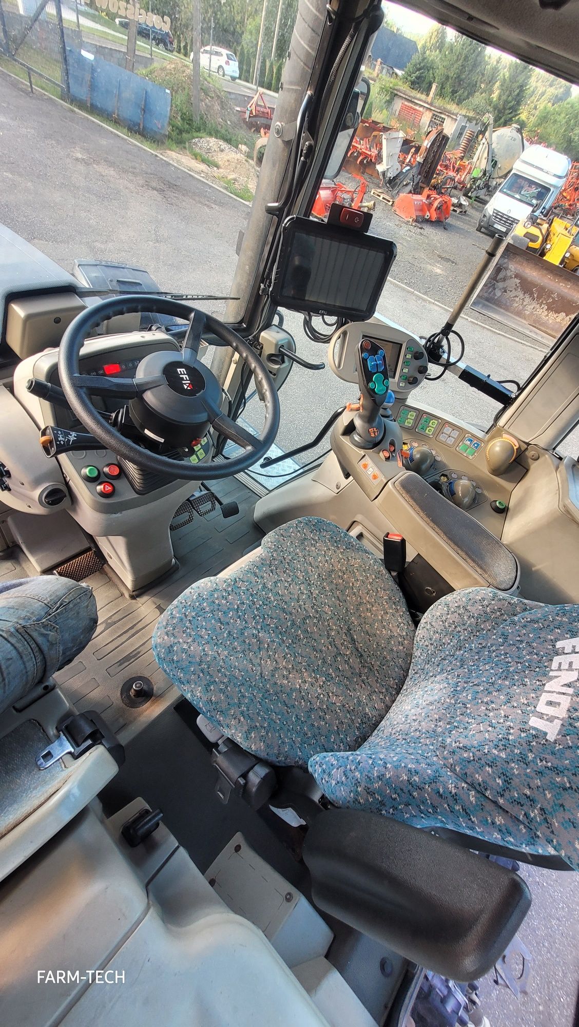 Fendt 818 Vario TMS GPS RTK Black jak 820