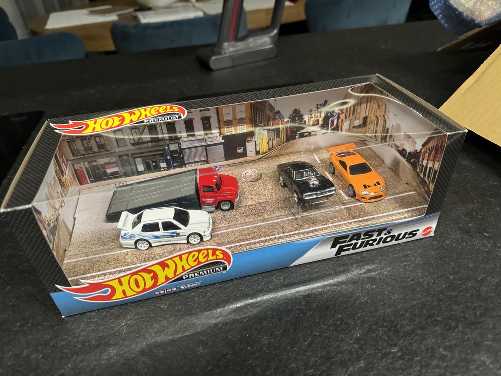 Hot Wheels Premium Diorama Fast and Furious Jetta Supra Charger Szybcy