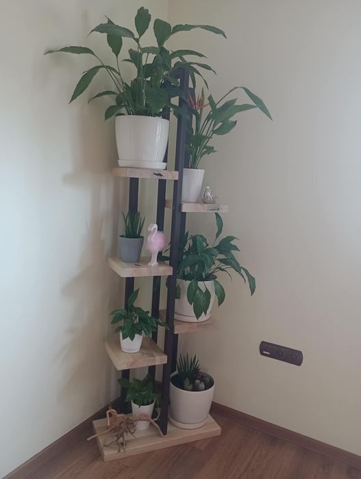 Kwietnik wysoki stojący nowoczesny