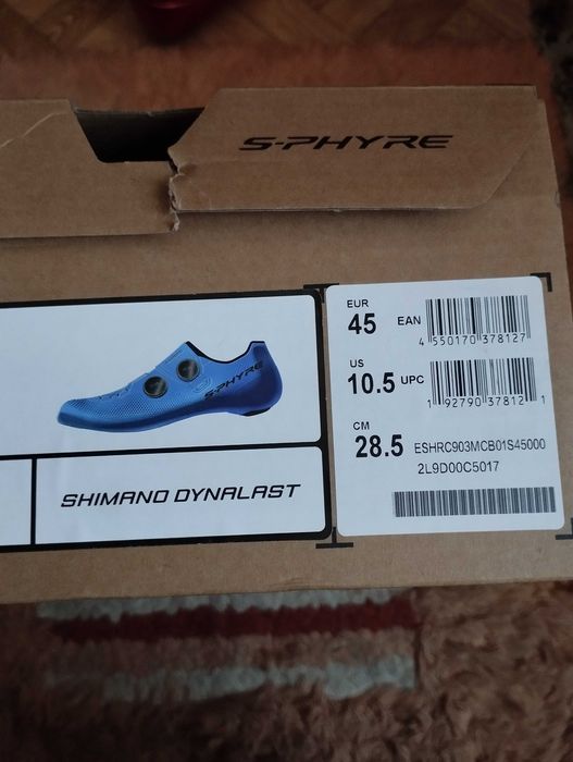 Buty kolarskie szosowe, najwyższy model.