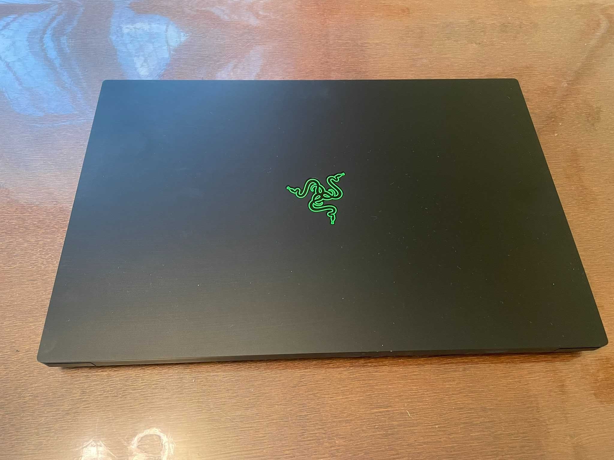 Ноутбук 17 UHD Razer Blade 17 (i7-10875H/32Gb/SSD512/RTX3080)