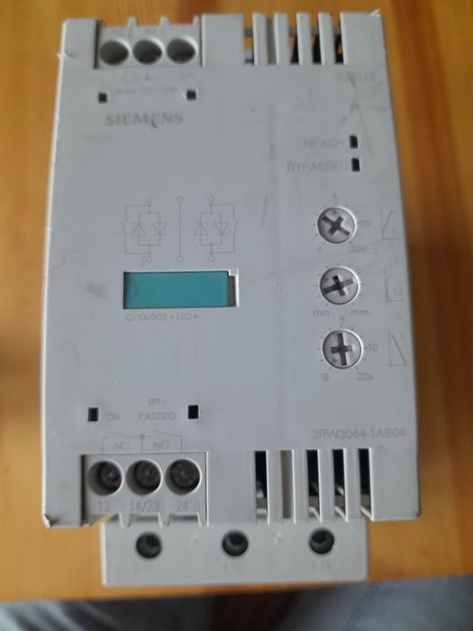 Falownik Siemens 3RW3044-1AB04
