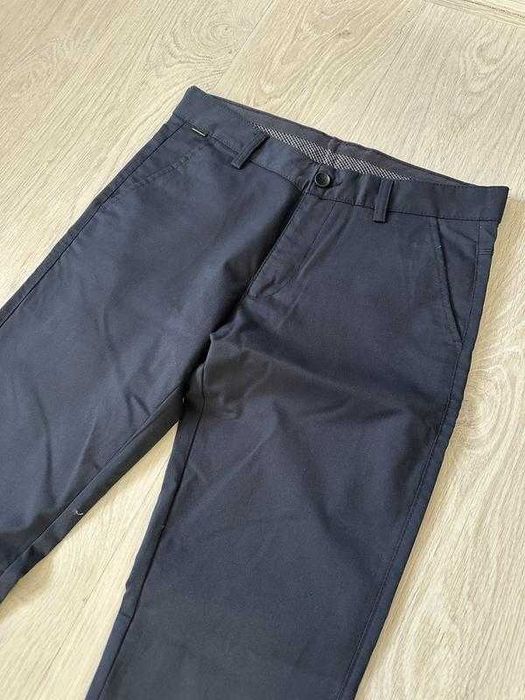 Чоловічі брюки синього кольору