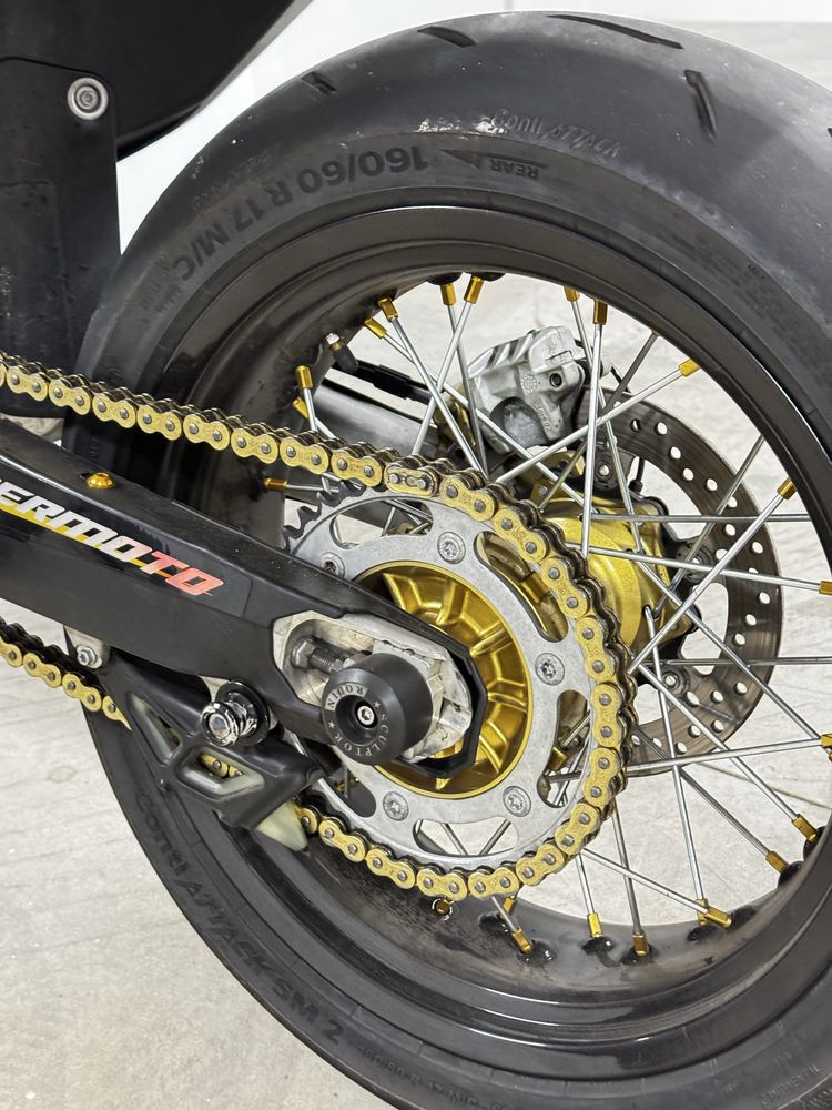 Husqvarna 701 SUPERMOTO