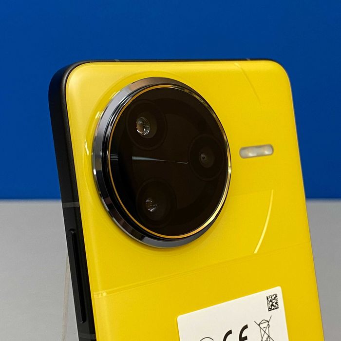 Xiaomi Poco F7 Ultra (16GB/512GB) - Yellow - NOVO - 3 ANOS DE GARANTIA