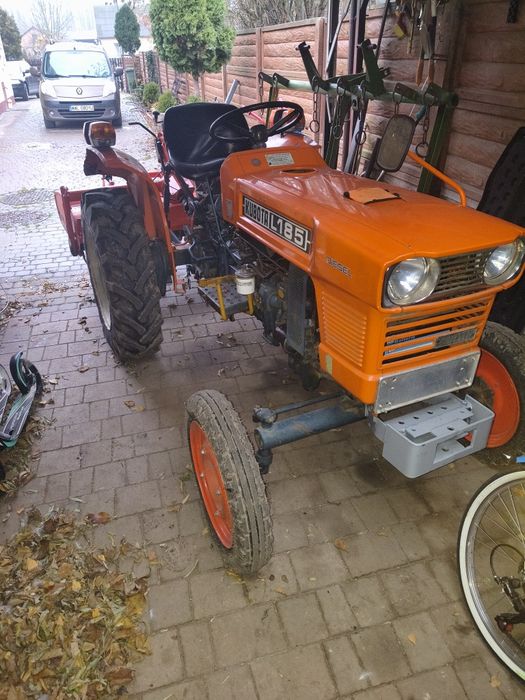 Traktor kubota L185