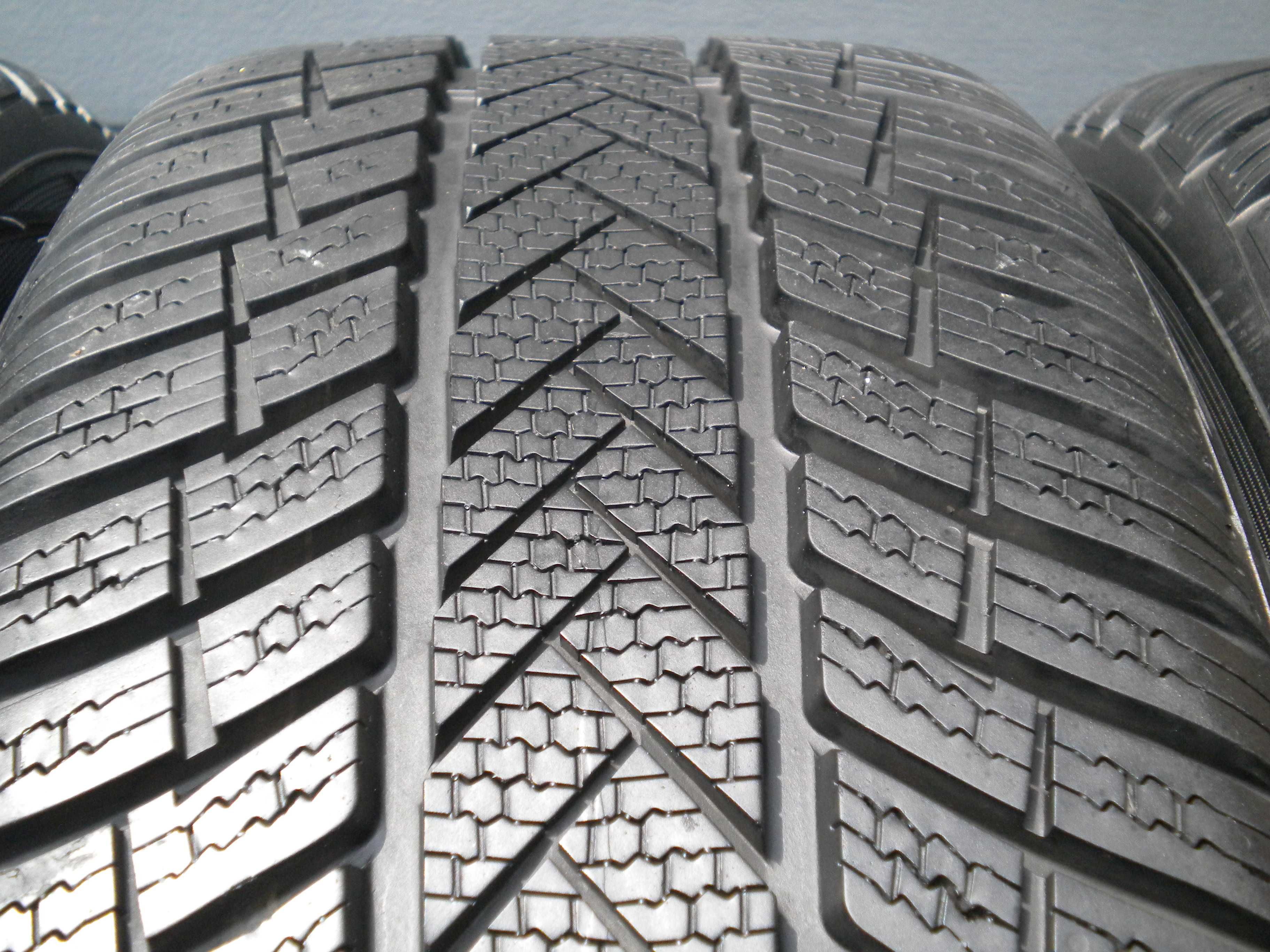 Koła zimowe 17 5x100 Vw T-Cross T Cross Skoda Kamiq Jak Nowe !!