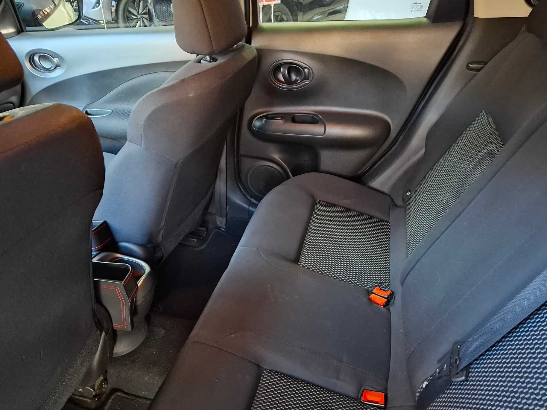 Автомобіль Nissan Juke 2019 року