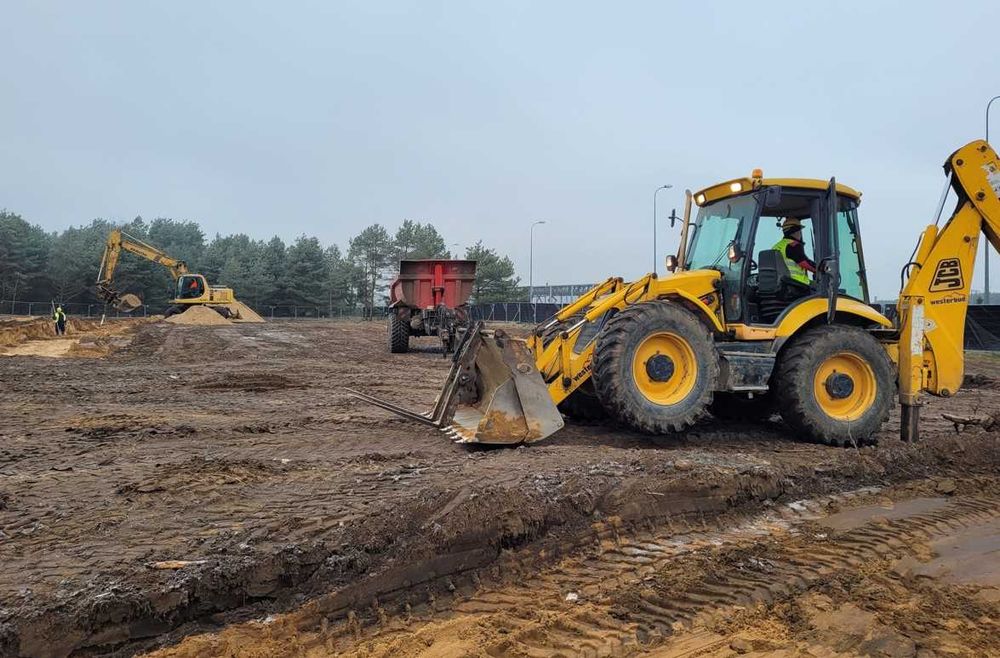 Sprzedam humus/ziemia nieprzesiana. Możliwy dowóz wywrotką. Brodnica.