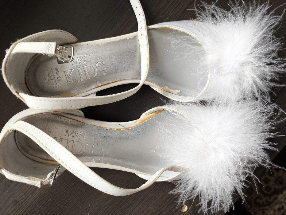 Дитячі босоніжки