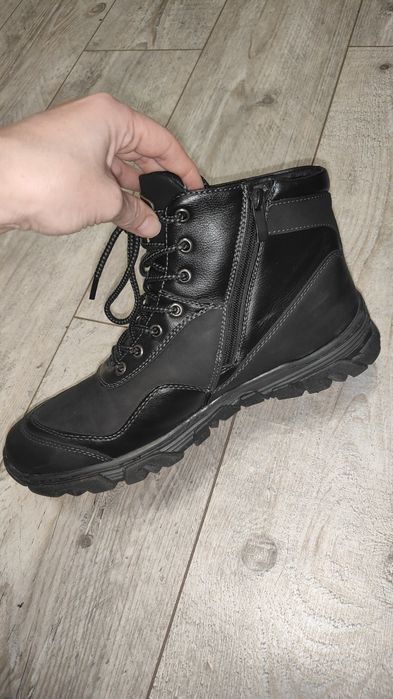 Чоловічі зимові ботінки.