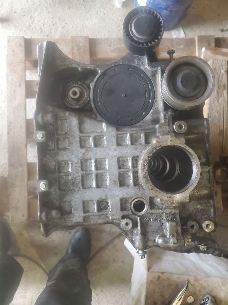 Блок мотора bmw f01 f02 e90 n54 f30 f10 x6 n54b30 шатун ГБЦ поршень е6