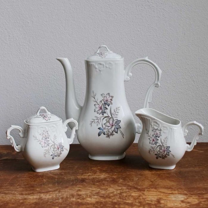 Serviço de café completo para 12 pessoas em porcelana da Vista Alegre