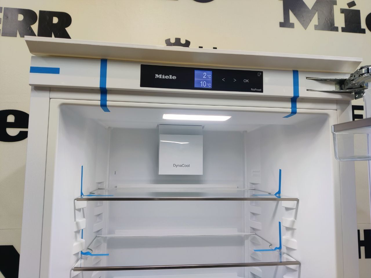 Самий топовий вбудований холодильник Miele™ KFN7734F. Wi-Fi. No Frost.