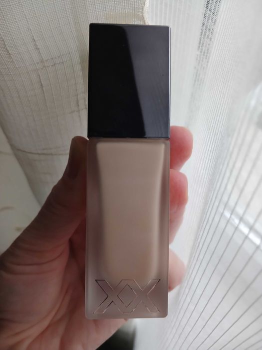 Тональная основа, крем XX Revolution