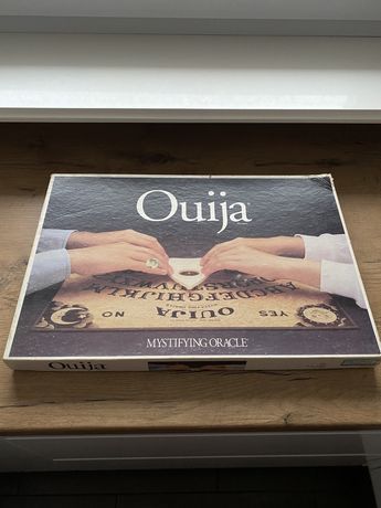 Ouija tabliczka gra ezoteryka tarot Parker Brothers USA horror