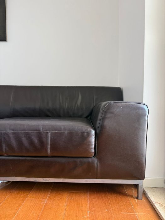 Sofá em pele IKEA LEREN BANK (3 a 4 lugares) – 220×99 cm