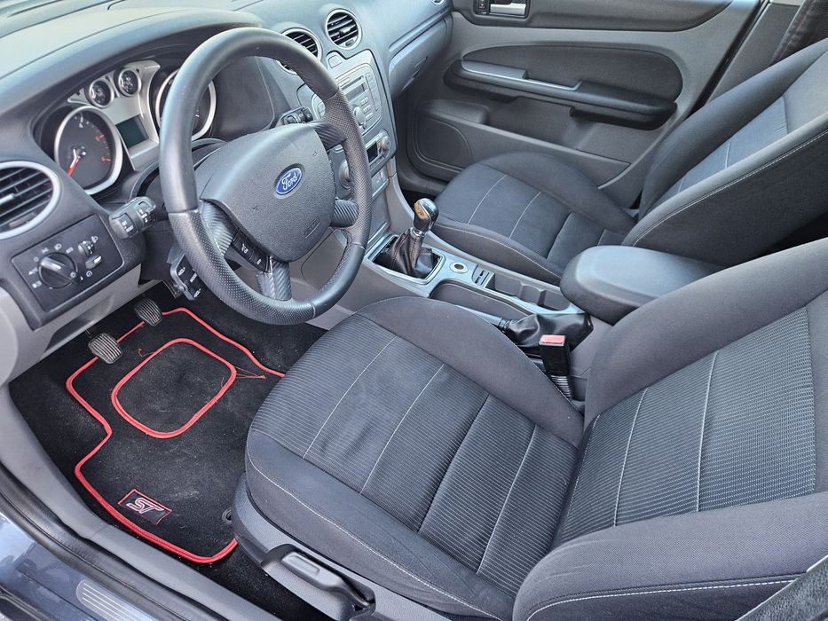 Rezerwacja Ford Focus Mk2 1.8 115km lift 2008r dobrze wyposażony, czyt