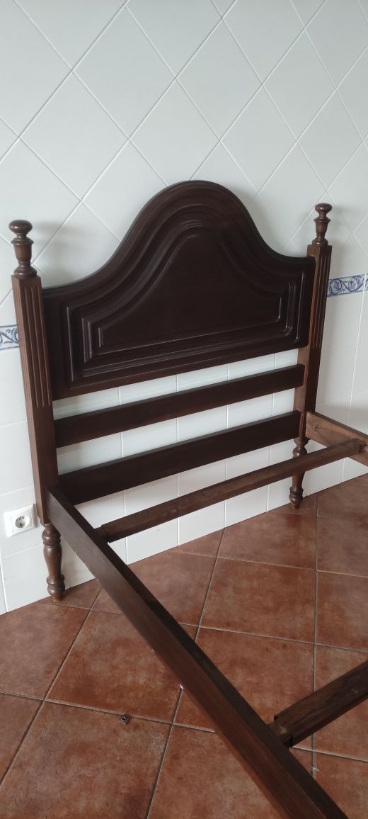 Cama de solteiro