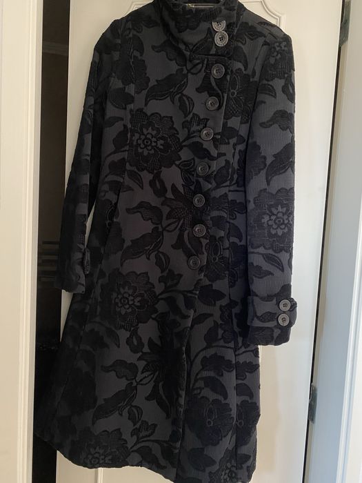 DESIGUAL Casaco comprido muito bonito com pouco uso preto