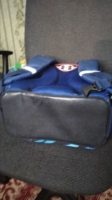 Рюкзак шкільний в гарному стані