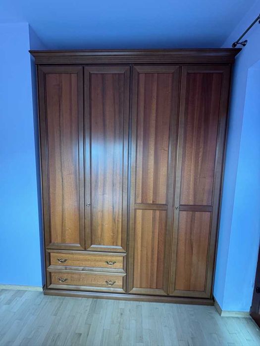 Sypialnia zestaw mebli rama łóżka, szafki nocne, szafa