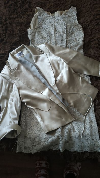 Жіночий костюм: сукня+піджак