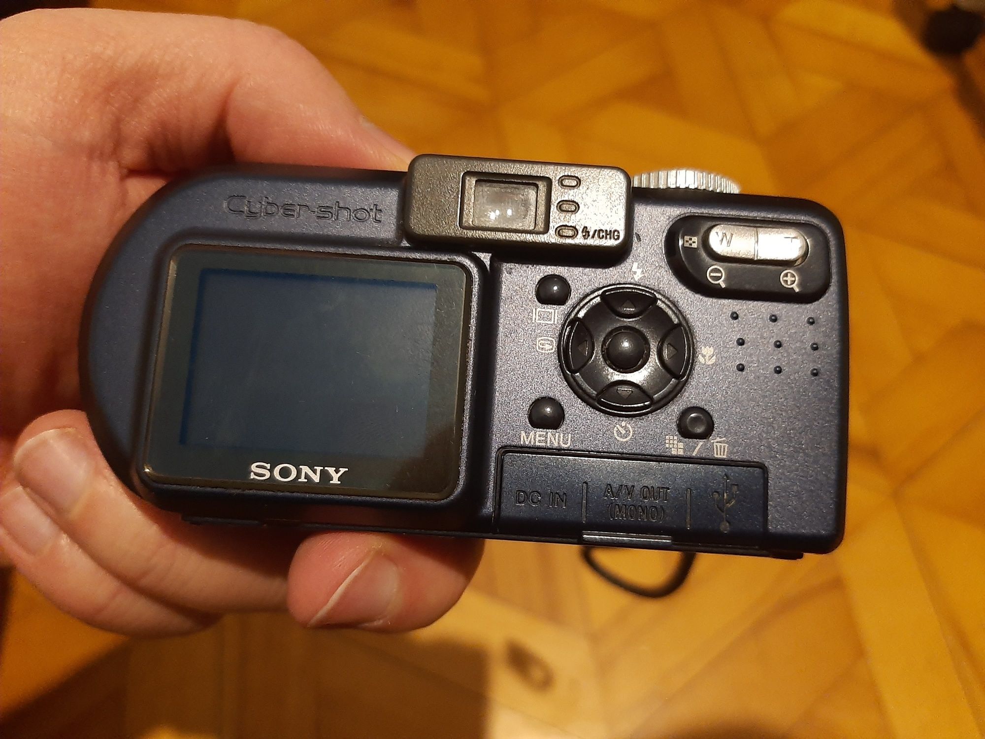 Фотоаппарат Sony Cyber-shot DSC-P12 Япония