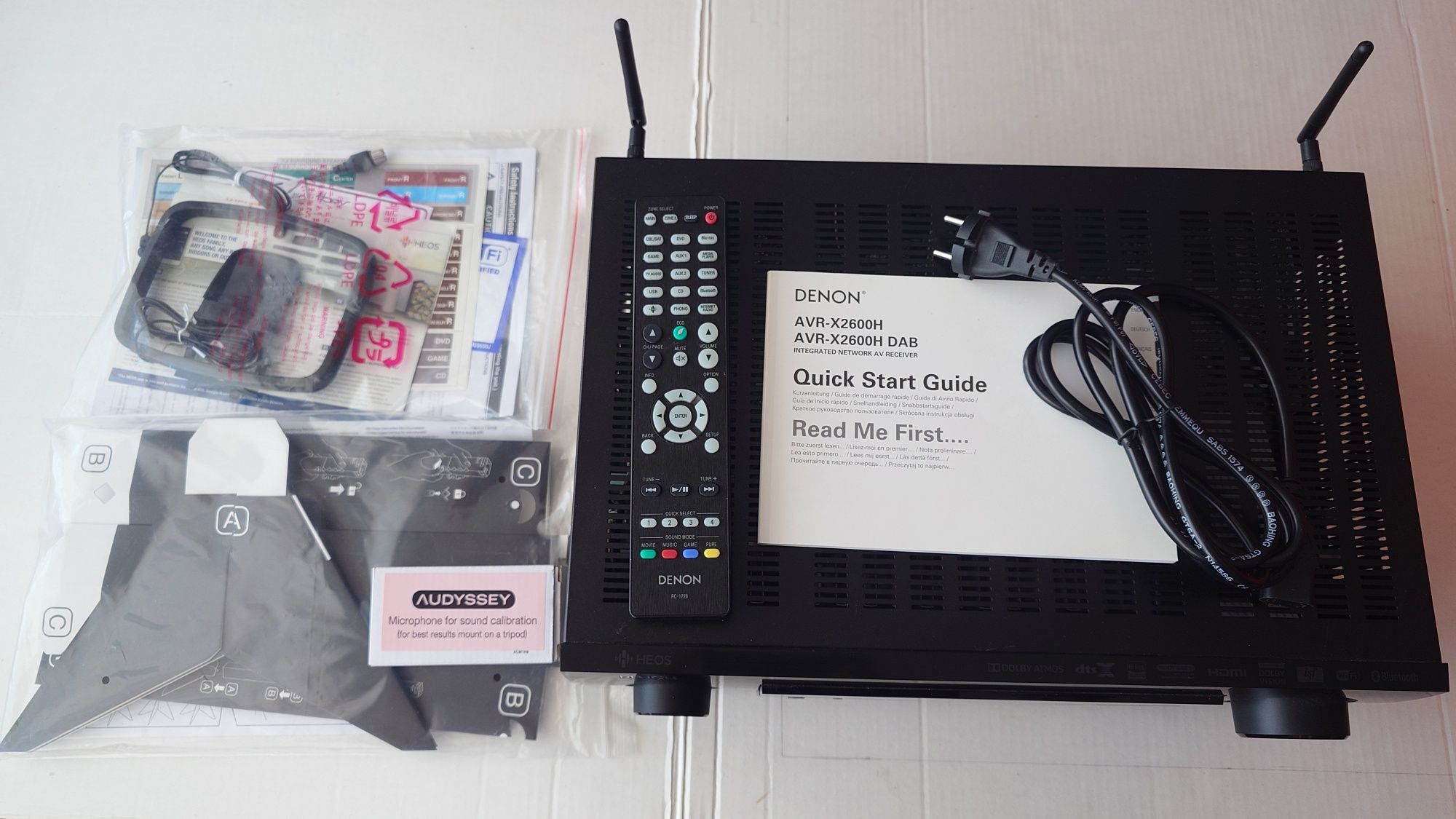 Amplituner Denon AVR-X2600H