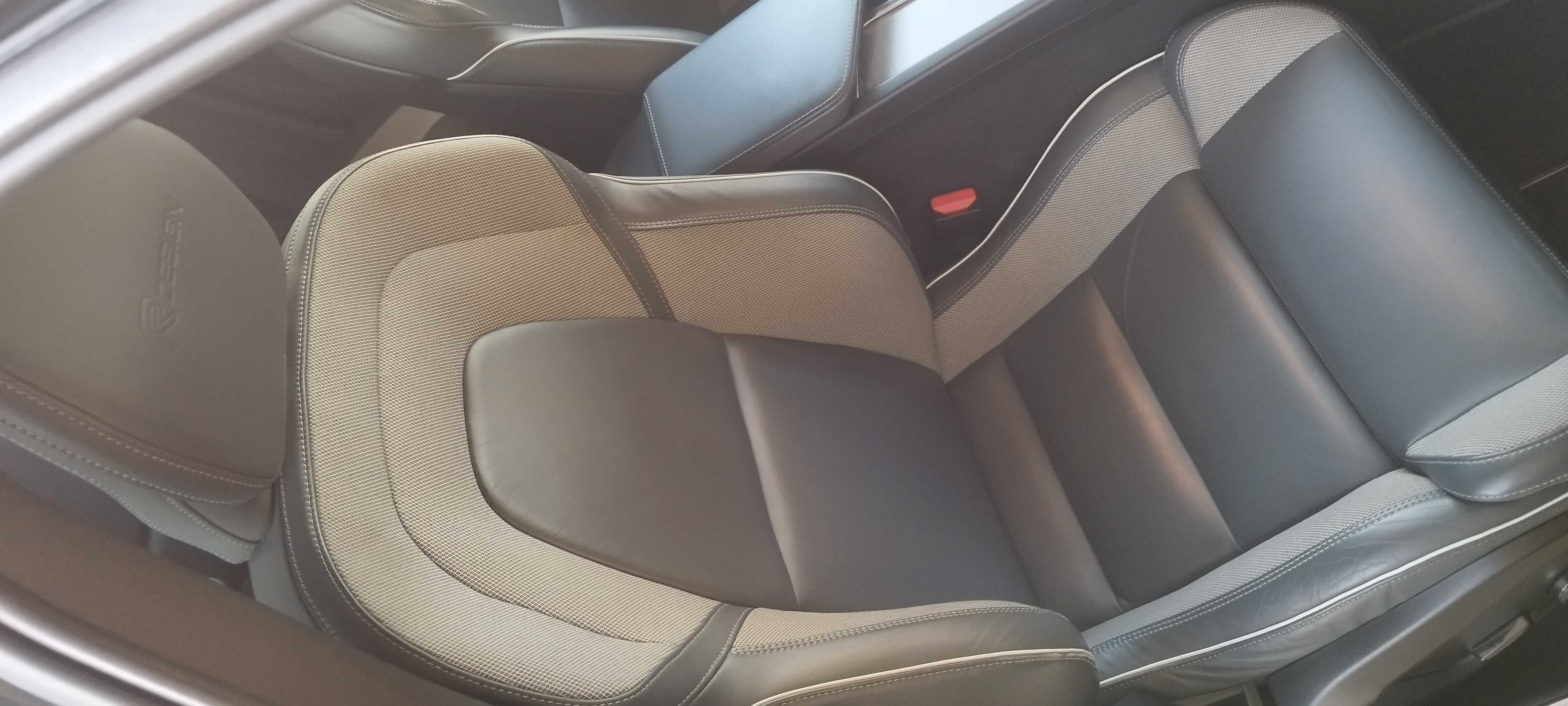 Volvo V60 D4 R design 2020 nacional