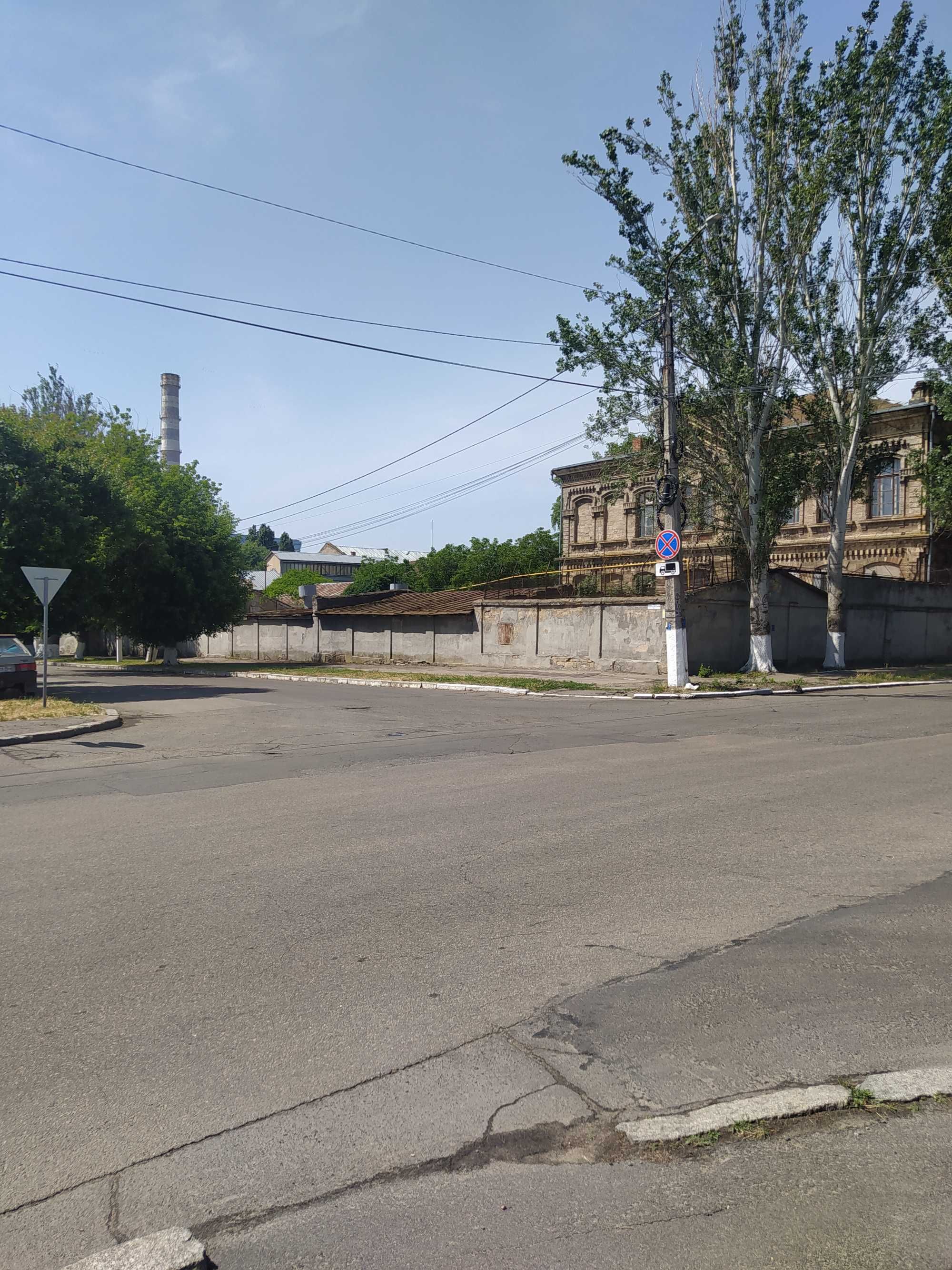 3 к. 1/2 цок этаж 33 кв ул.Скороходова-Левадовская, в/уд под капремонт