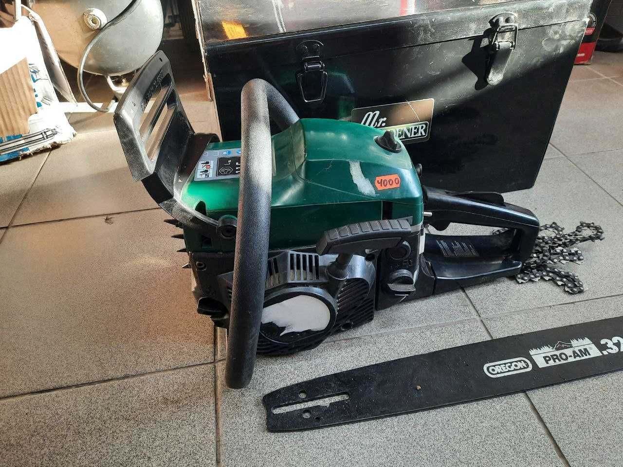 Бензопила Mr. Gardener BKS 2040