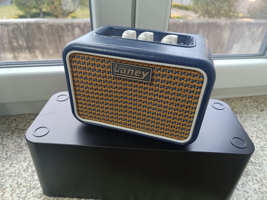Laney Mini-Lion - Amplificador Portátil a Pilhas (para guitarra)
