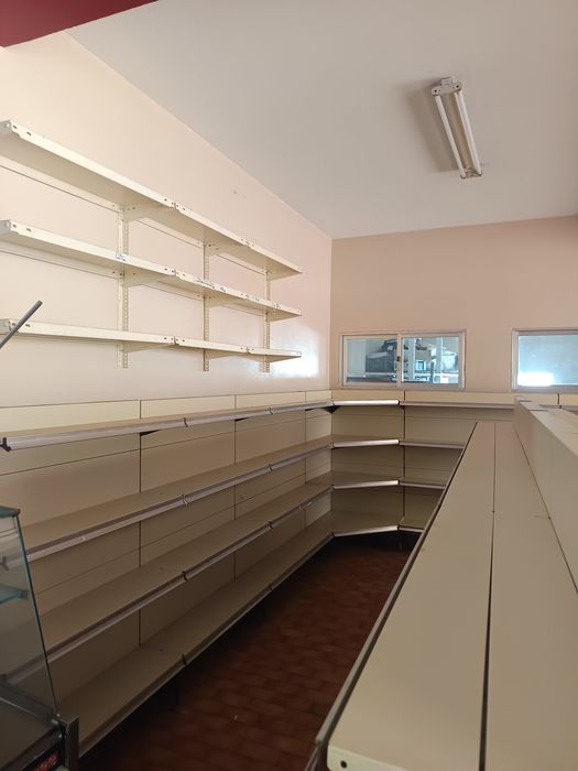 Aluga -se supermercado