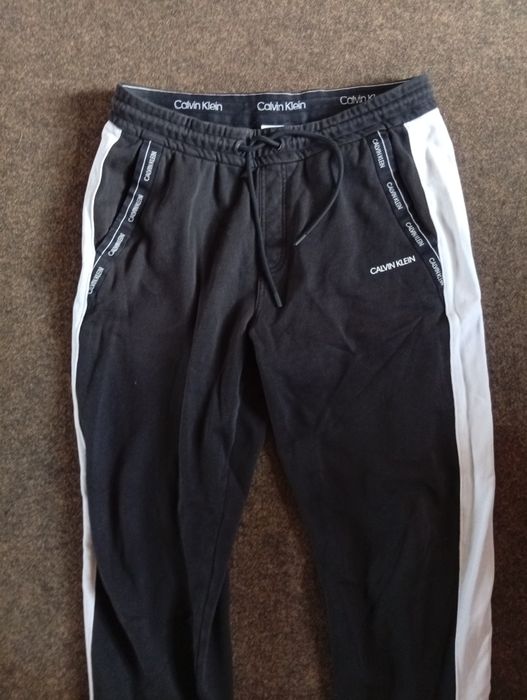 Штаны Calvin Klein размер XL