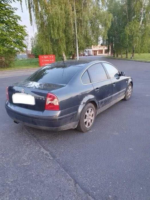 Volkswagen Passat B5 FL 2.0 benzyna manual sedan grafit LC7U na części