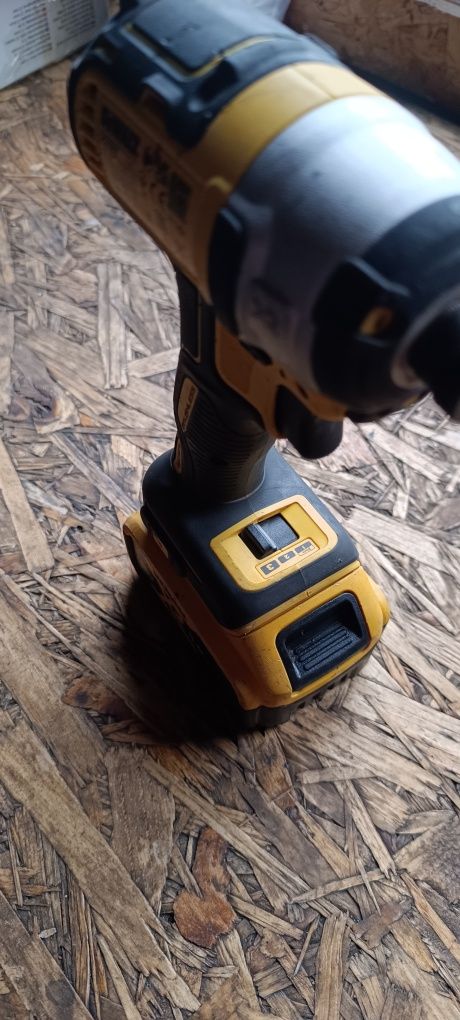 Zakretarka DeWalt dcf 887 Aku 5ah